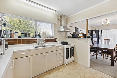 16 Bacot Place, Howick, Manukau City, 3 Schlafzimmer, 1 Badezimmer, House