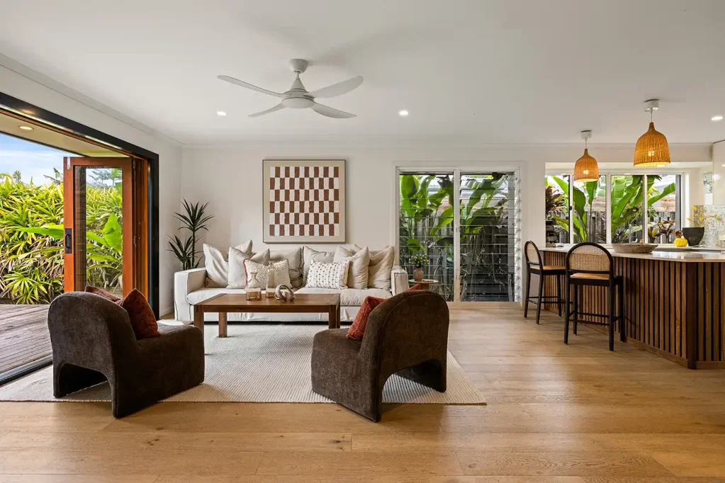Suffolk Park 4બેડરૂમ 200 Metres to Tallow Beach, Beachside Living at its Best