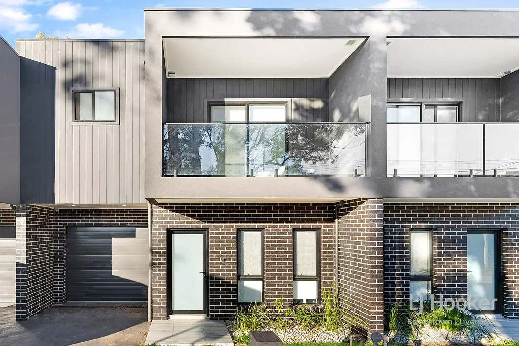 2/22 Boolarong Avenue, Chipping Norton, NSW 2170