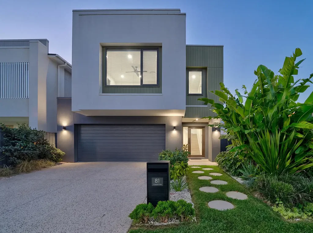 Newport 4chambre Sophisticated Design Meets Effortless Family Living