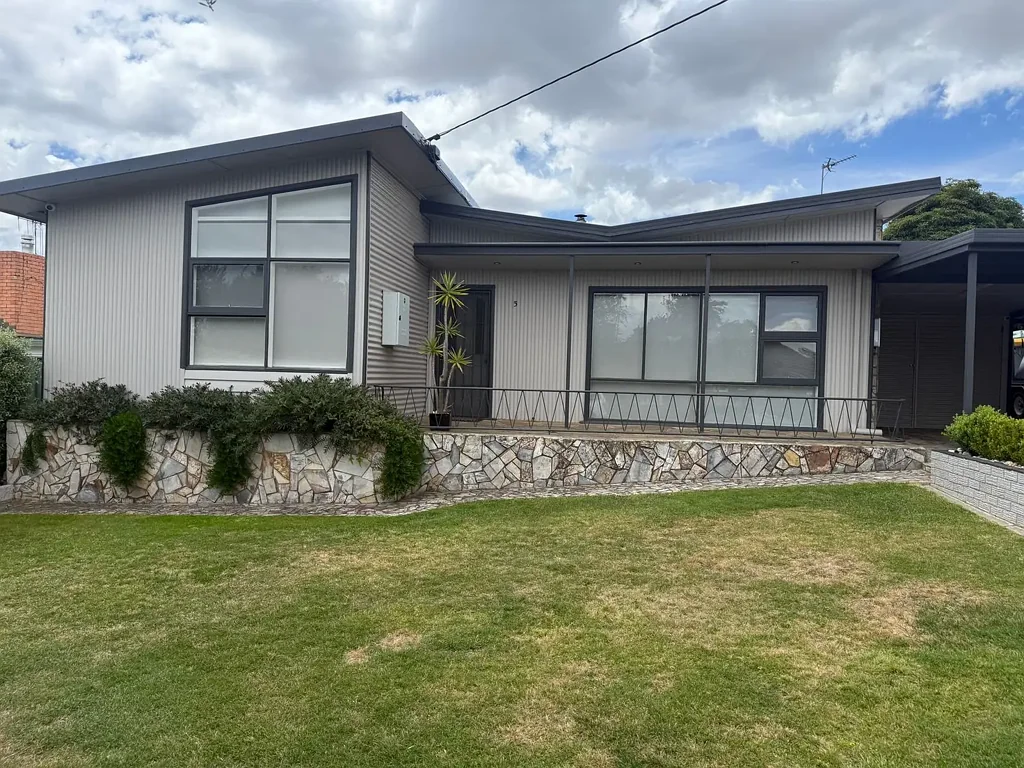5 Leonard Avenue, Flora Hill, VIC 3550