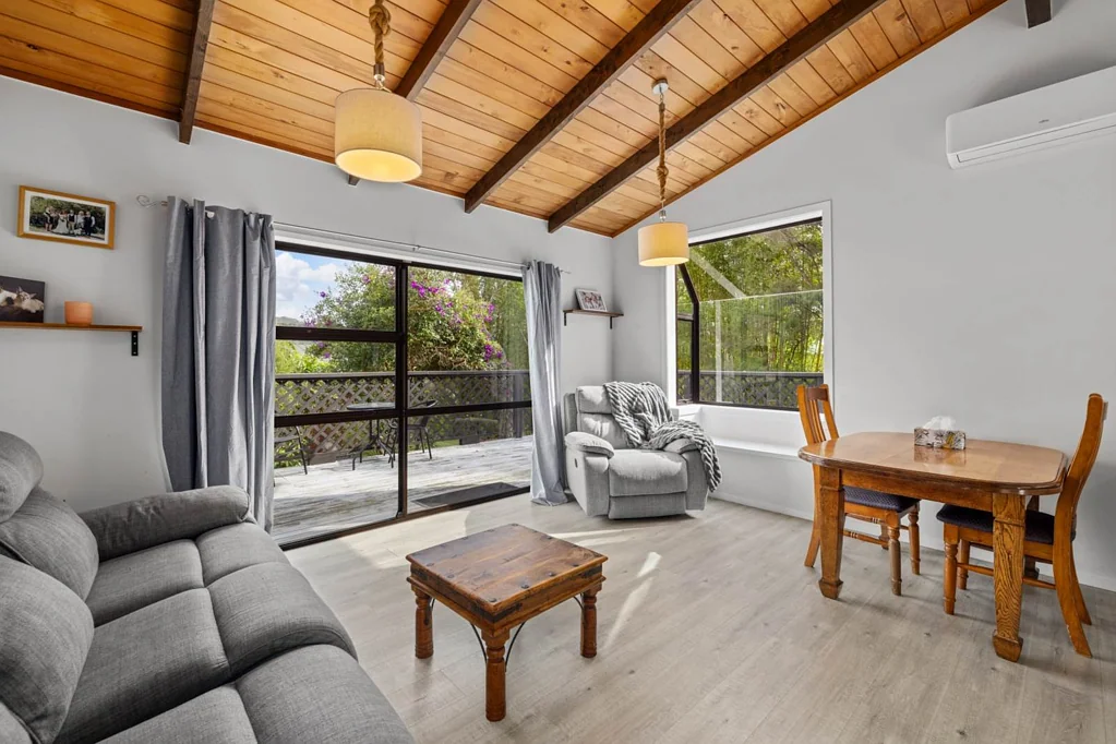 Haruru 2Zimmer Low Maintenance, Great Location - Easy Living!