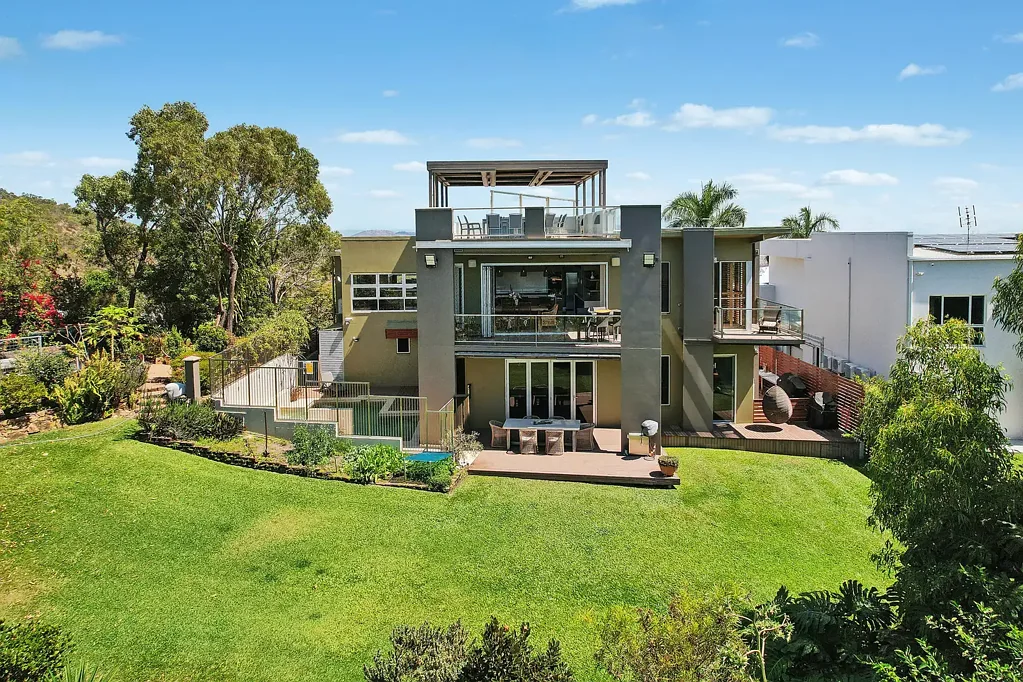 Castle Hill 7બેડરૂમ Private garden sanctuary with expansive entertaining