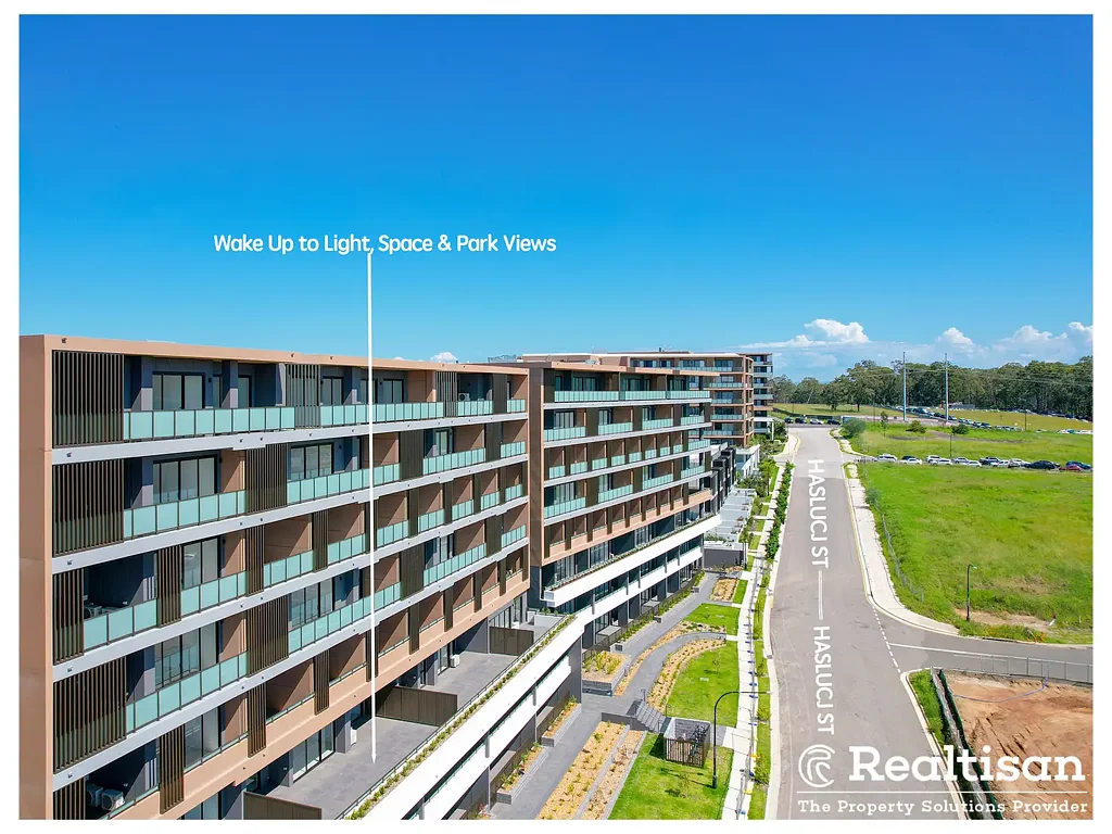 Rouse Hill 2房 天际公园前生活 | 180度无遮挡绿意景观 | 159平方米别墅级两卧室附带宽敞娱乐阳台 Skyline Parkfront Living | 180° Uninterrupted Green Views | 159M² House-Sized 2-Bedroom with Grand Entertainer's Balcony