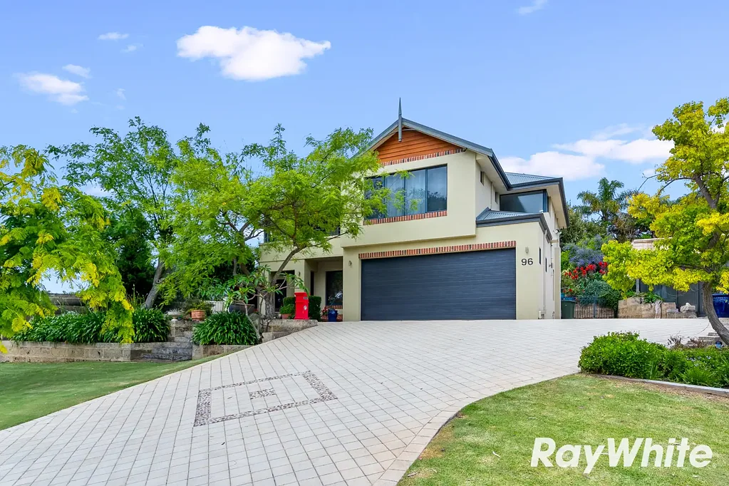 96 Mclarty Road, Halls Head, WA 6210
