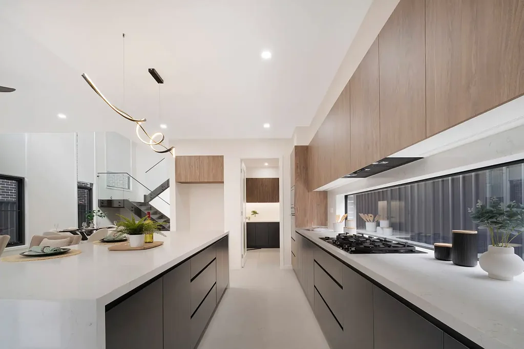 Riverstone 5ห้องนอน Spacious Family Masterpiece - 5 Bed, Media Room, Study & Outdoor Kitchen | 8 Bellevue Street, Riverstone, NSW 2765