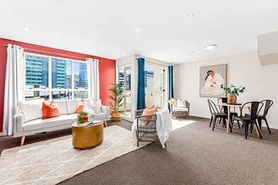 Te Aro 2 Bedroom LET THE SUNSHINE IN!!