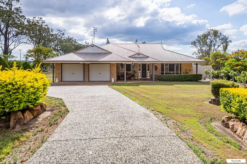 Wondai Bring the Cars, the Caravan & the Crew - Space for All!