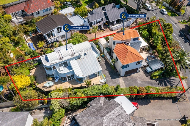 1 & 2/80 Knights Road, Rothesay Bay, North Shore City