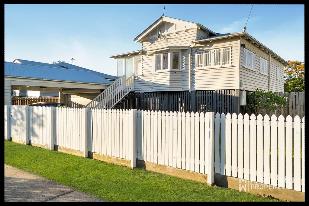 Salisbury 3બેડરૂમ RENOVATED QUEENSLANDER ON 809M2 ON SALISBURY’S PREMIER STREET