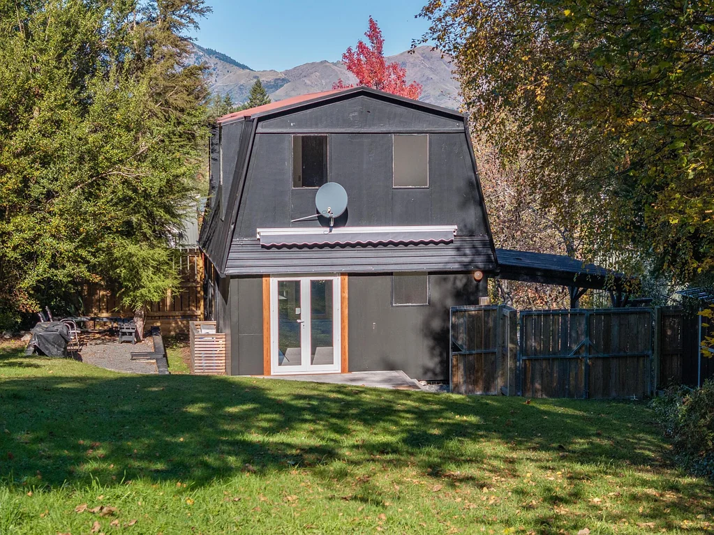 Hanmer Springs 2房  Modern comfort meets alpine charm