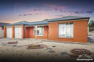 Horsham 3Kwarto Modern Living in quiet court!