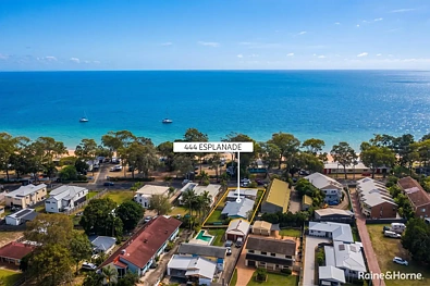 444 Esplanade, Torquay, QLD 4655, 6 રૂમ, 3 બાથરૂમ, House