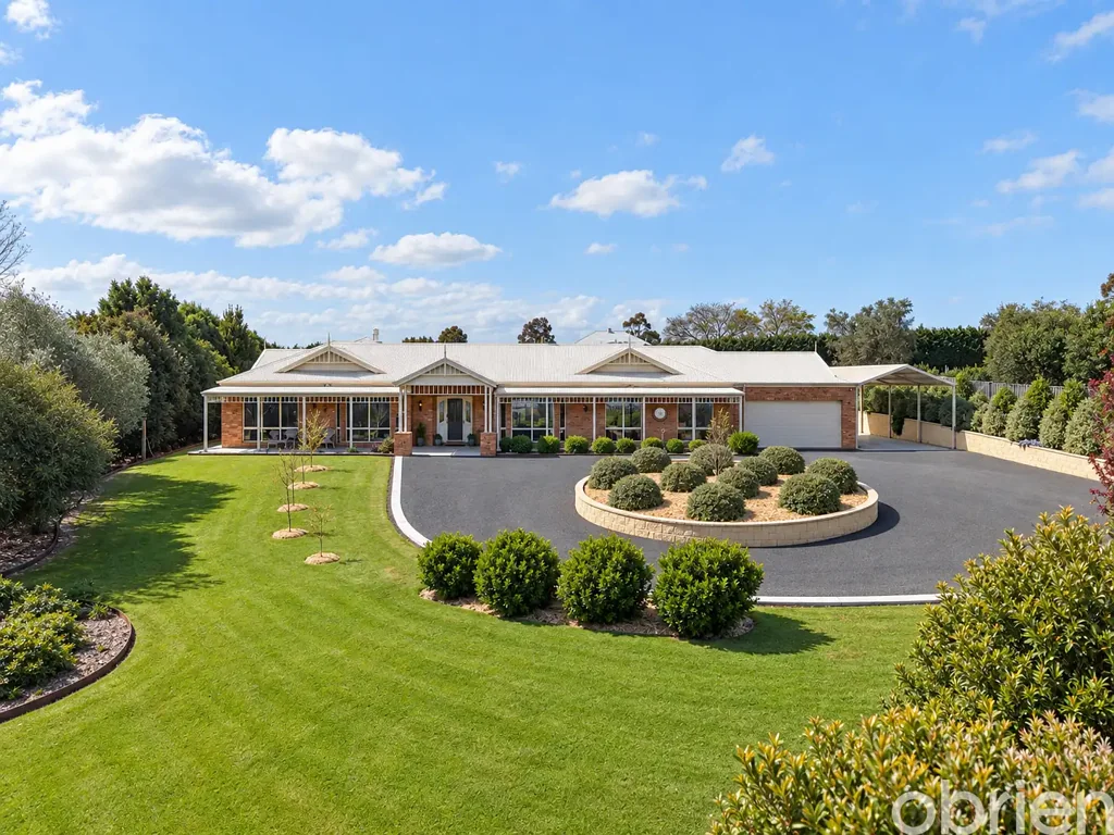 Wy Yung 4ਬੈੱਡਰੂਮ One of Bairnsdale's Finest - Quality Without Compromise
