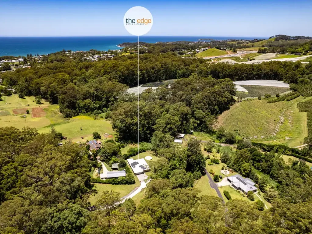Korora 4침실 A Brand-New Luxury Haven on 1.125ha With Creek, Waterfall & Stunning Design...