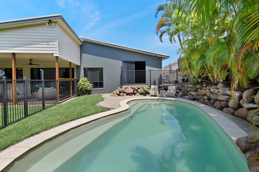 Blacks Beach 4房  STUNNING FAMILY OASIS