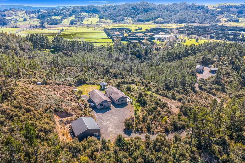 Whitianga 3Zimmer Off- grid. Paddocks. Partially Furnished