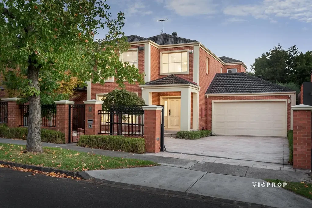 Balwyn 5Zimmer Architectural Elegance Meets Designer Indulgence
