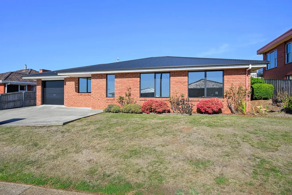 1/33 Thorne Street, Upper Burnie, TAS 7320