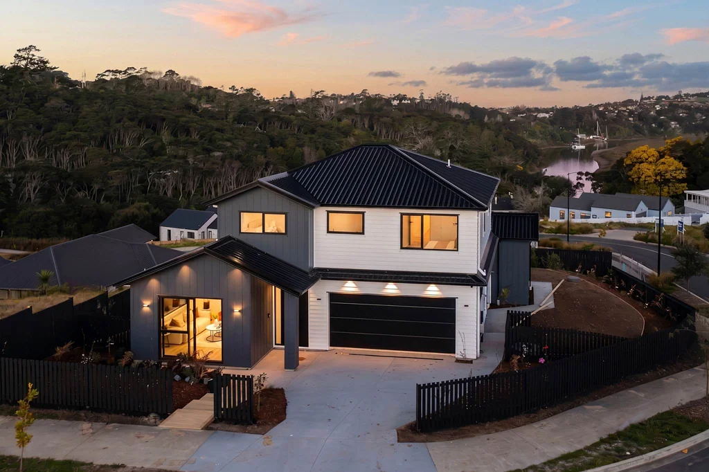 11 Awanui Road, Red Beach, Rodney, 5 rūma, 3 rūma horoi, House