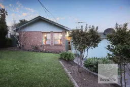 4 Weir Place, Westmeadows