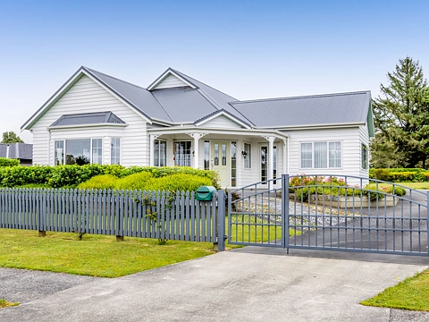 Stratford 3房  Modern Build With An Elegant Charm