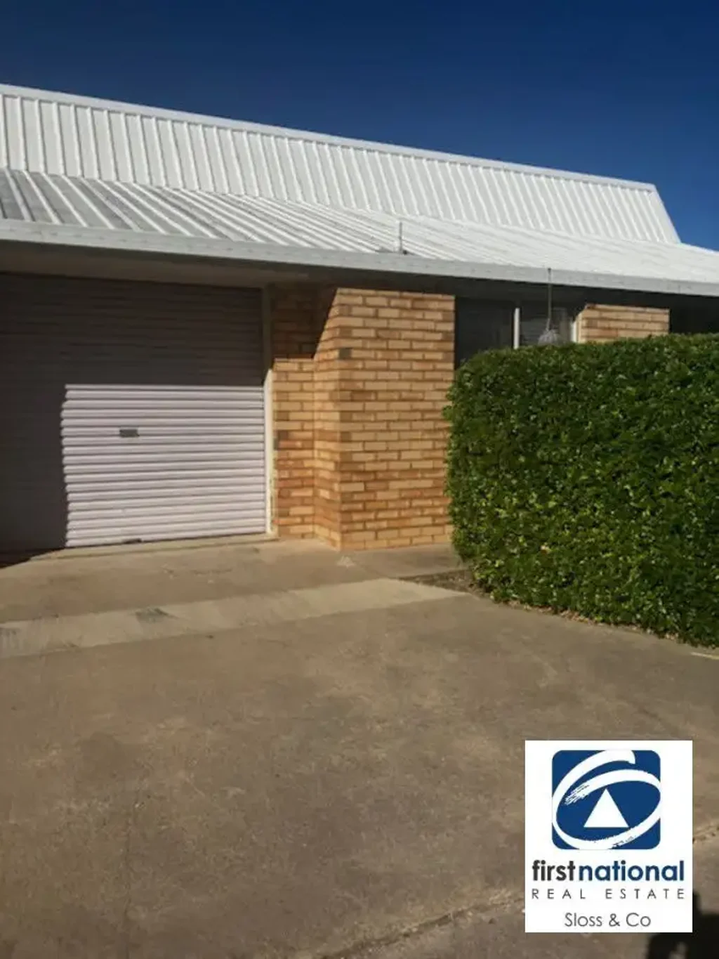 MODERN, FULLY FURNISHED & CLOSE TO THE CBD