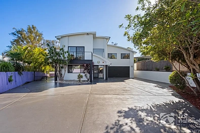 Forster 5Moenga Expansive Family Home with Multiple Living Zones & Huge Garage