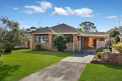 Woy Woy 4chambre Spacious Family Living with Pool and Versatile Studio