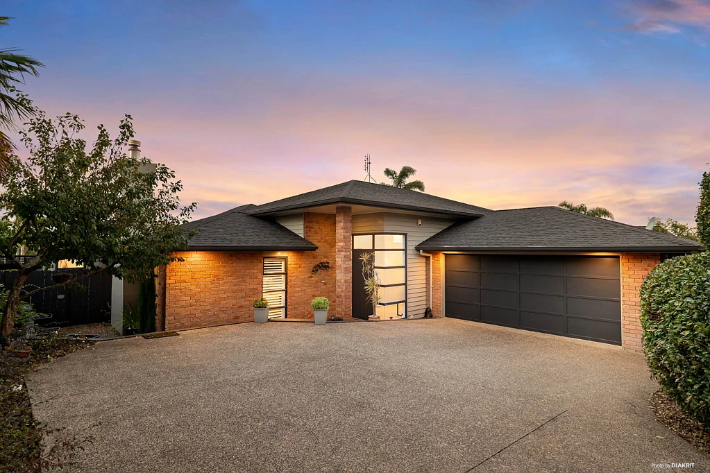 Pukekohe 4房  Feels Right the Moment You Walk In