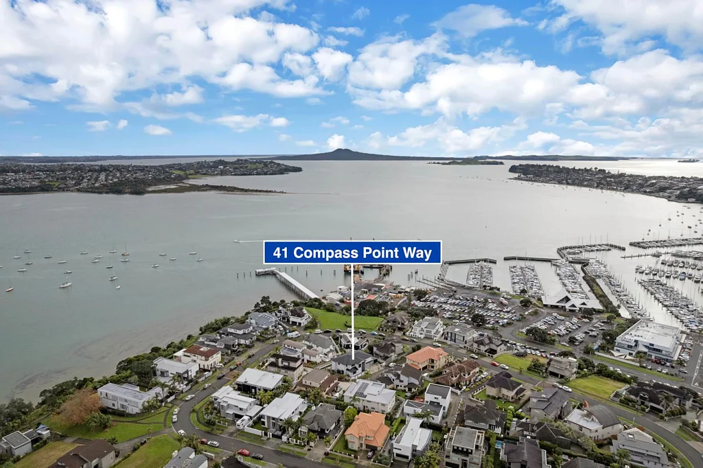 Half Moon Bay 7房 Macleans学区臻品，尽揽半月湾美景，专为多代同堂家庭打造！ Zoned for Macleans, Designed for Families – Pe...
