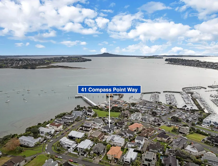 41 Compass Point Way, Half Moon Bay, Manukau City, 7 Bedrooms, 5 Bathrooms, House