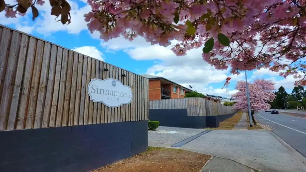 3 Bedrooms Townhouse for Lease in Sinnamon Park near Jindalee