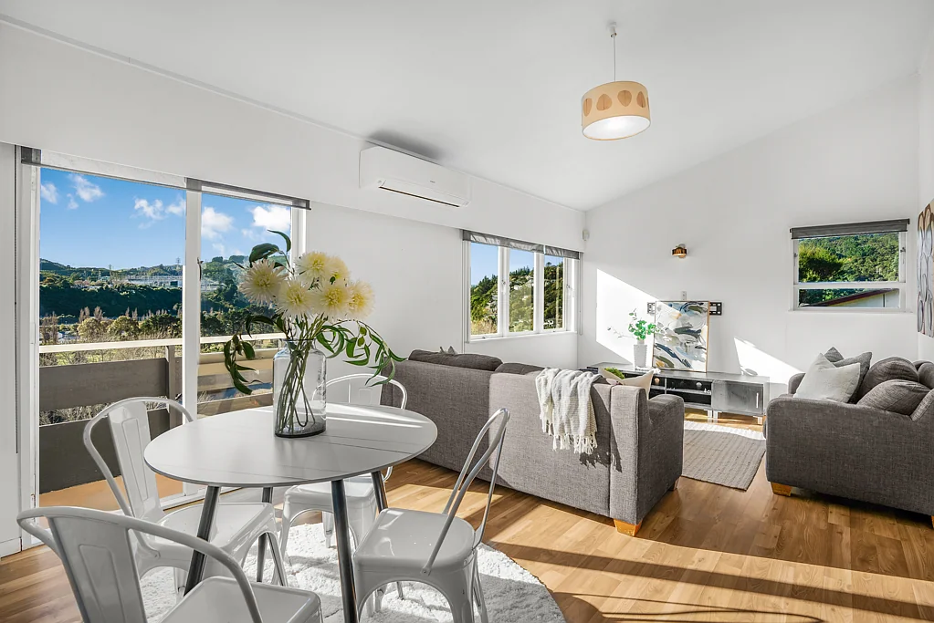 2/54 Holborn Drive, Stokes Valley, Lower Hutt, Wellington