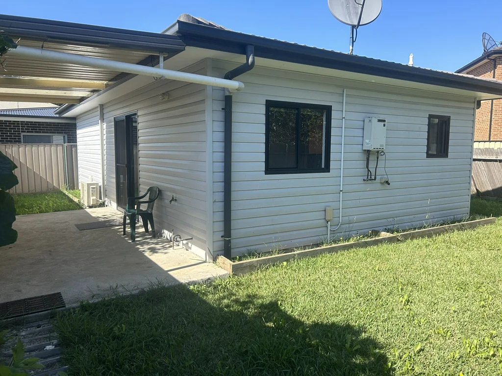 Three Bedroom Granny Flat!