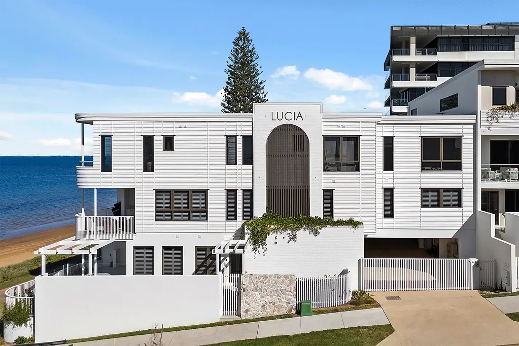 Scarborough 4 Bedroom Luxury Coastal Living