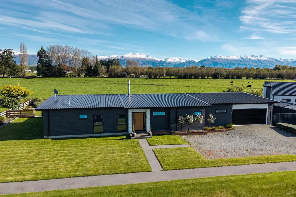Fairlie 3 Bedroom The Right Street With That Fantastic View!