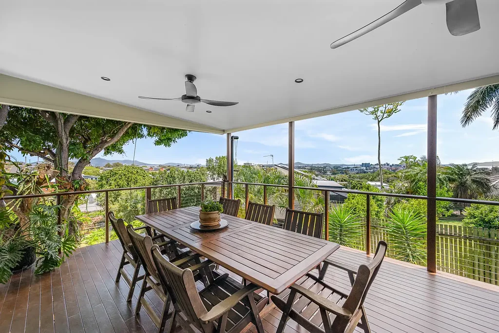 2 Hill Crescent, West Gladstone, QLD 4680