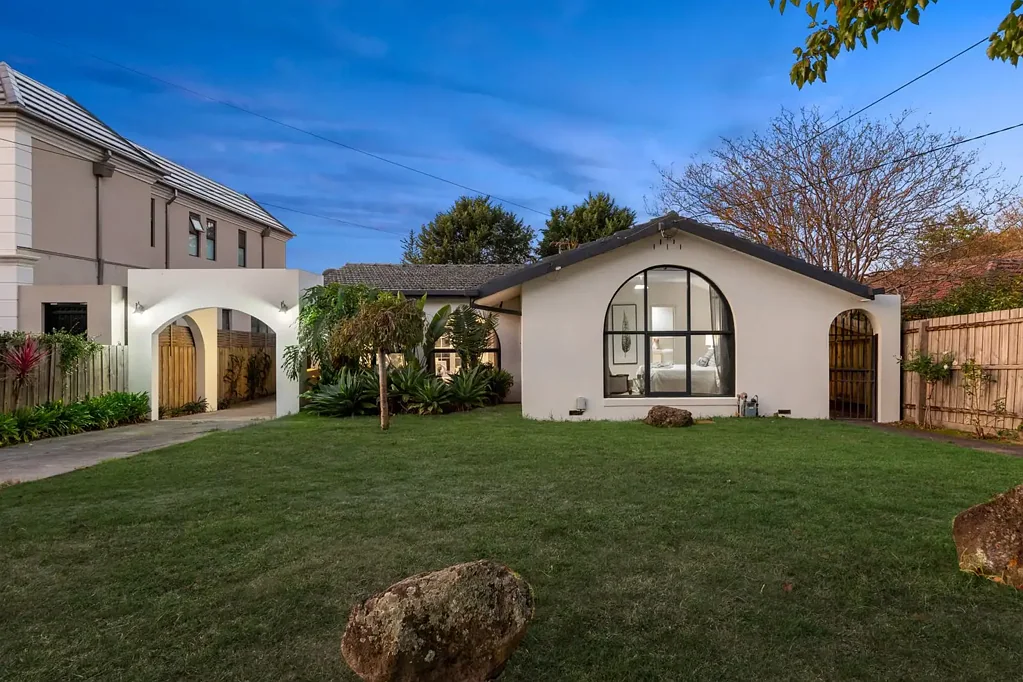 23 Iris Street, Burwood, VIC 3125