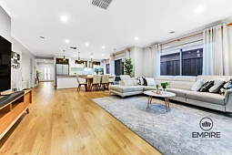 11 Sandymount Drive, Clyde North