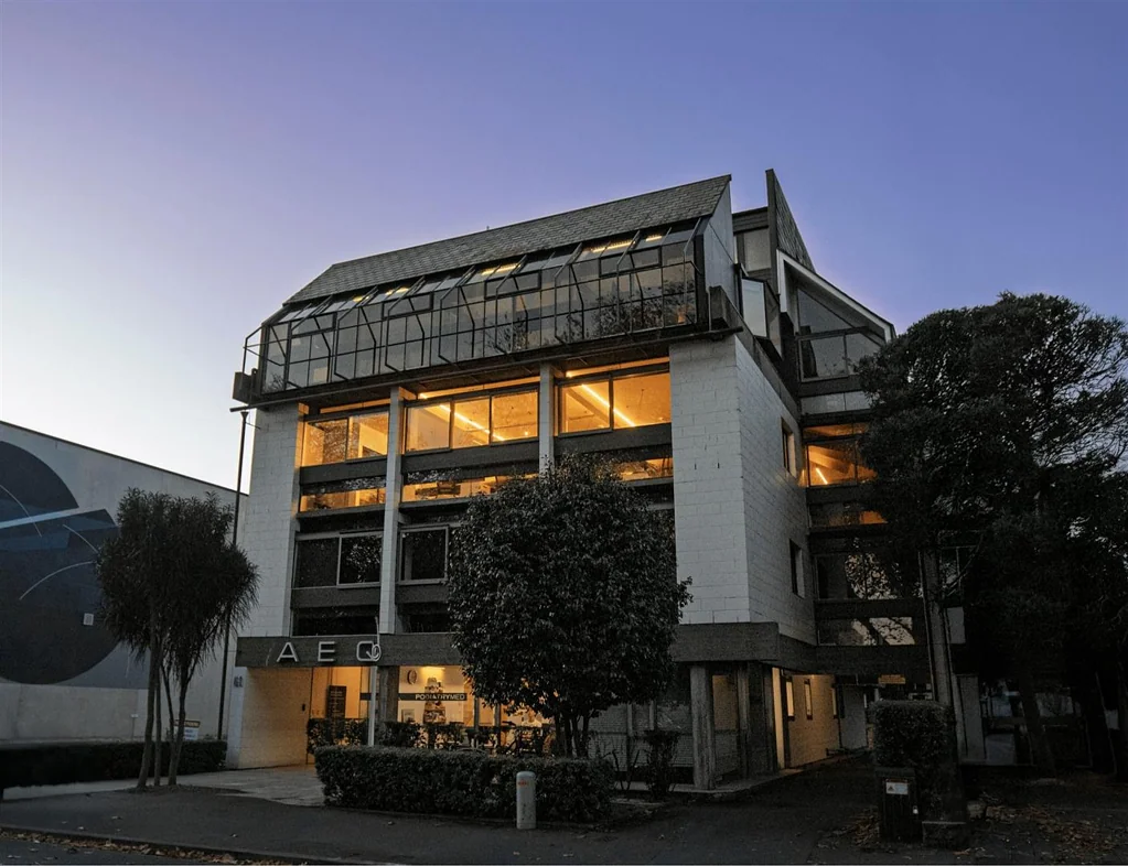 Christchurch Central Premium Riverside Office | High-End Fitout