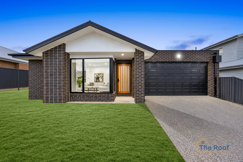 Lucas 4Zimmer PLATINUM LUXURY AND GRAND PROPORTIONS AT 13 GODDARD STREET,