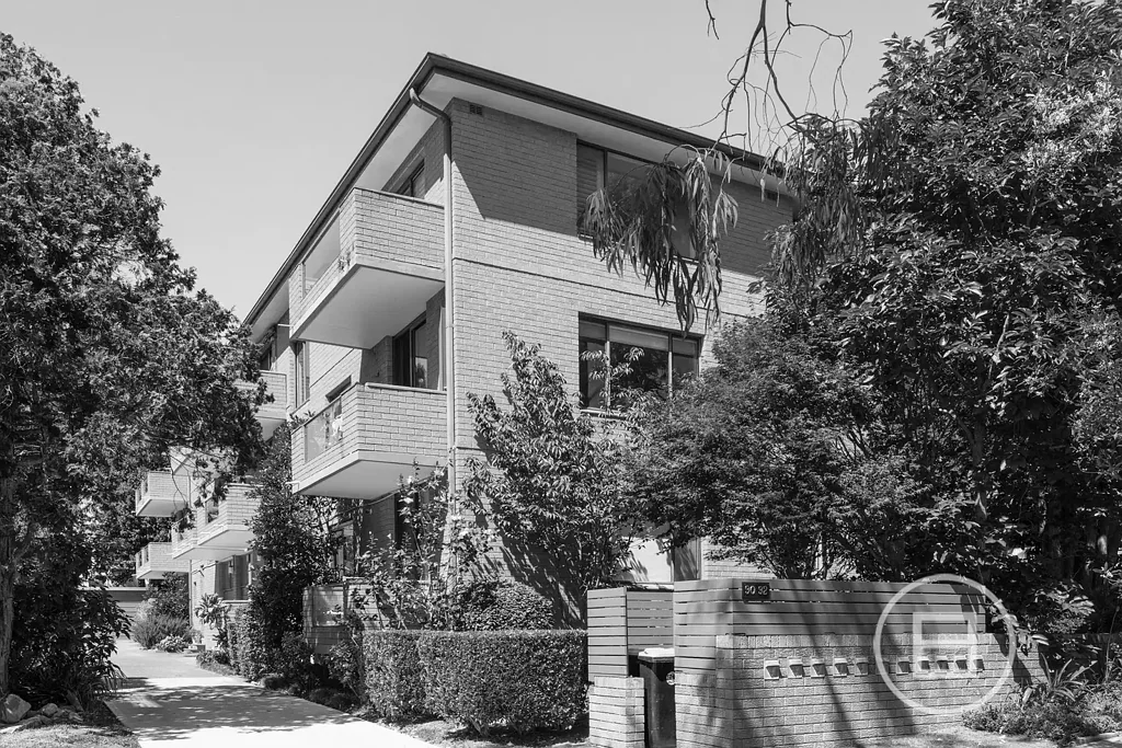 2/90-92 Wyadra Avenue, Freshwater, NSW 2096