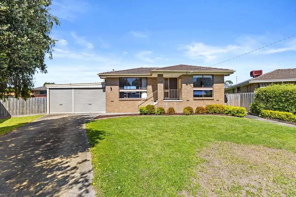 Traralgon 3部屋 Stylishly Renovated, Perfectly Located & Ready to Impress!