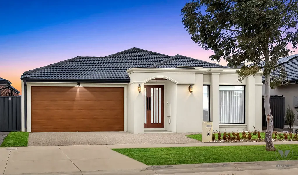 Tarneit 4房  Perfectly Positioned: Prime Location Near Schools & Shopping!
