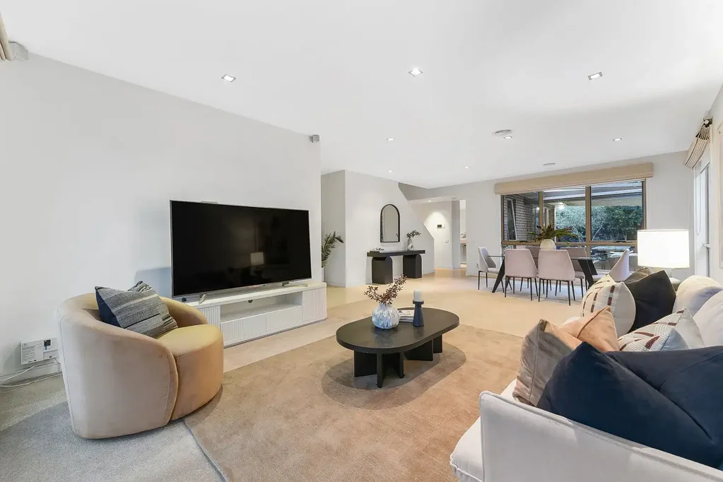 Waterways 4ਬੈੱਡਰੂਮ The Brief: Spacious family home with luxury inclusions