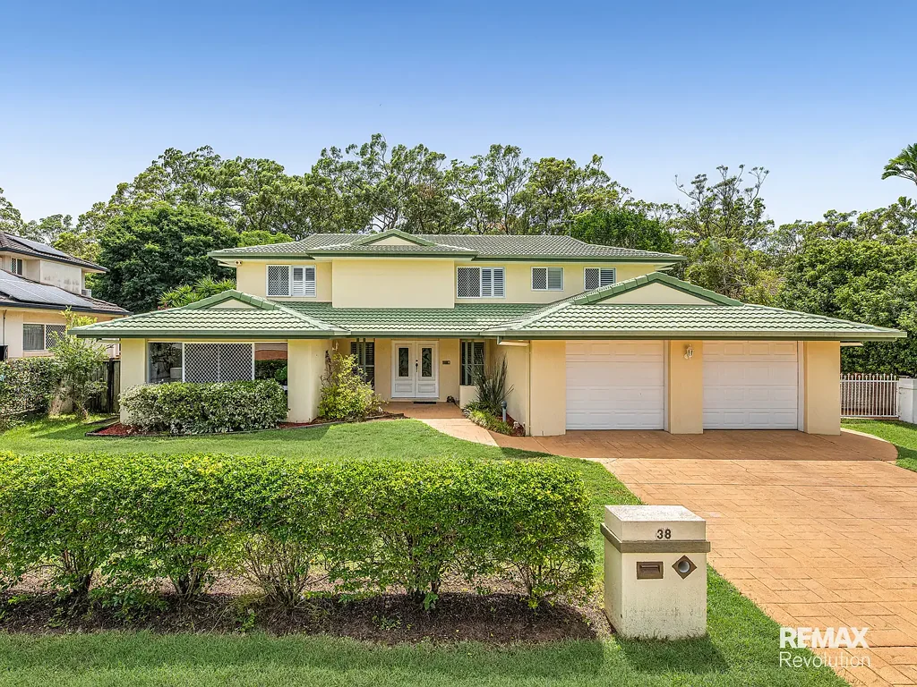 38 Mansfield Place, Mansfield, QLD 4122