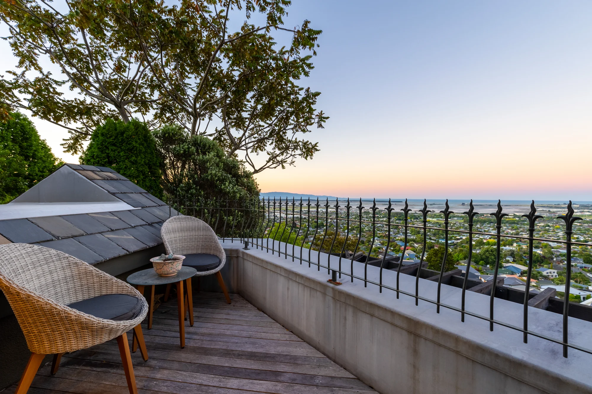 Aniseed Valley 4 Bedroom A Remarkable Home. An Unforgettable View!