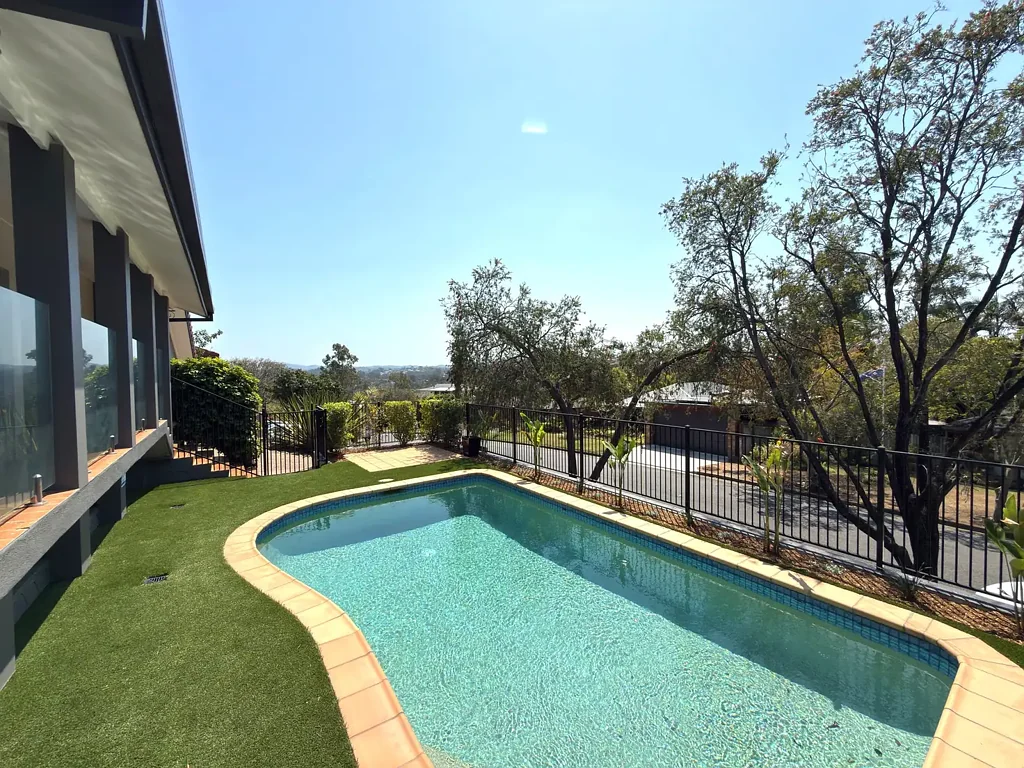 Jindalee 4Phòng ngủ CLASSIC FAMILY HOME - HILLTOP POSITION, POOL & PRIVACY