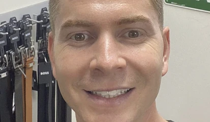 年薪不到10万澳元，他靠“买房滚雪球”干出5000万资产！